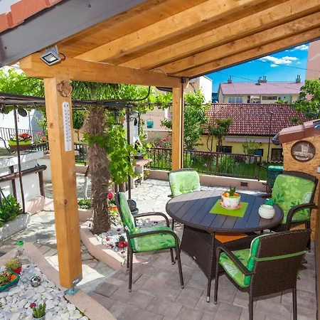 Borna - Hr-07256-01 By Interhome * Crikvenica